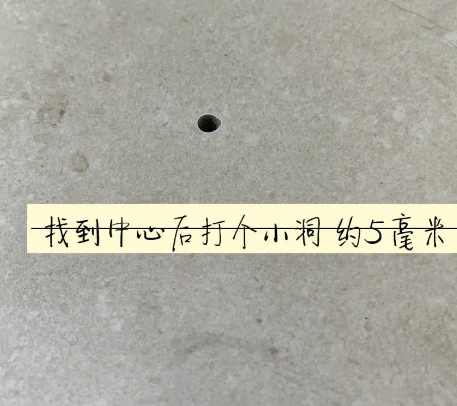 北林瓷砖空鼓维修公司专业解答在瓷砖铺贴过程中，如果砂料搅拌不均匀，将会带来以下问题